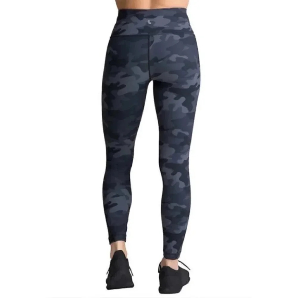 Lolë Activewear Workout Leggings Gym Grey Black Camouflage Print  Small NWT - Picture 3 of 12
